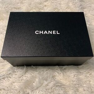 Chanel shoe box